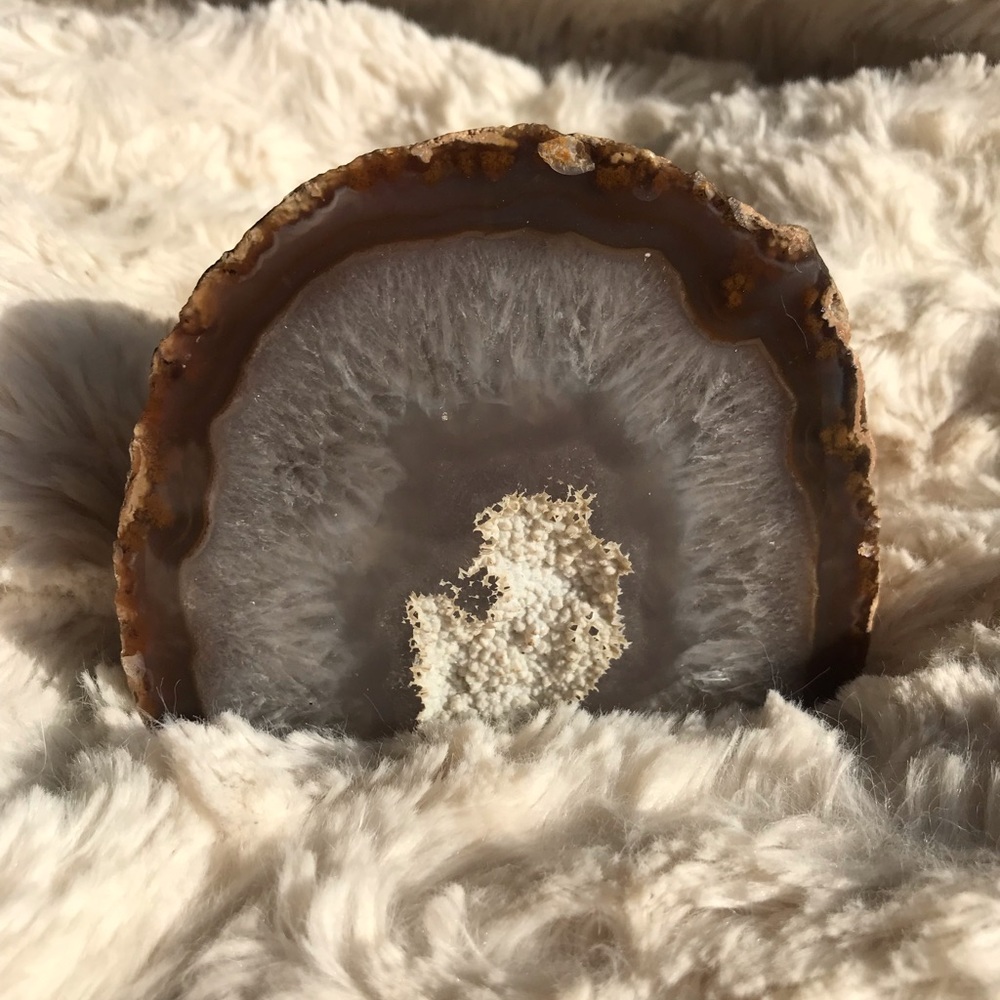 New Large Agate geode standing Specimen